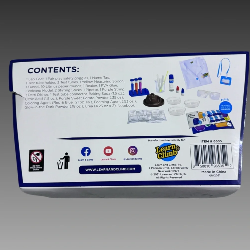 NWT Kids Science Lab Kit‎ with White Lab Coats